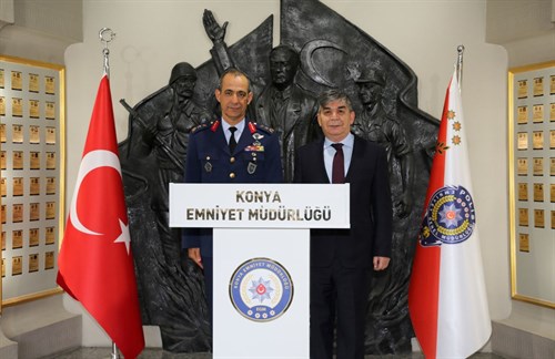 Konya 3. Ana Jet Üs ve Garnizon Komutanı Tümgeneral Sayın Kadircan KOTTAŞ İl Emniyet Müdürümüz Sayın Mahmut KARABULUT’u Makamında Ziyaret Etti